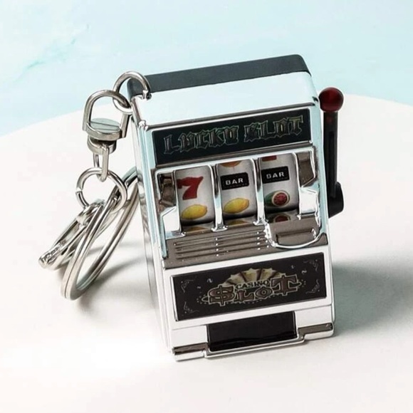 Las Vegas Mini Game Charm Keychain 🎰 It spins! - Picture 1 of 5